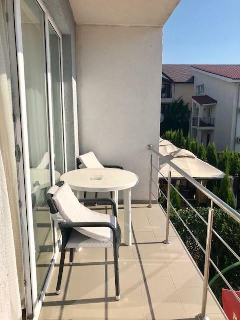 Mamaia Nord Leilighet Năvodari Eksteriør bilde